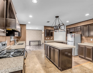 15158 Schank Road - Photo Thumbnail 2