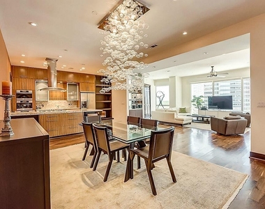 1600 Post Oak - Photo Thumbnail 28