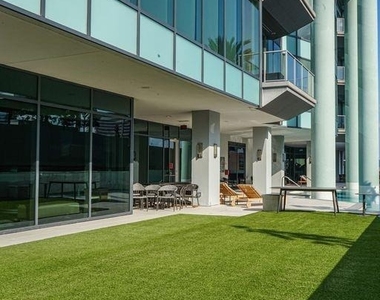 1600 Post Oak - Photo Thumbnail 8
