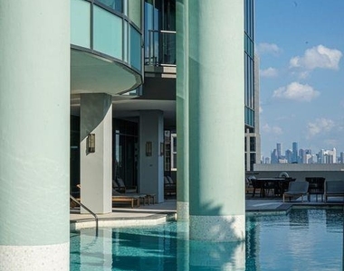 1600 Post Oak - Photo Thumbnail 6