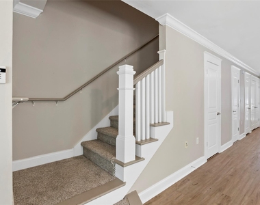 1725 Harvey Mitchell Parkway S - Photo Thumbnail 16