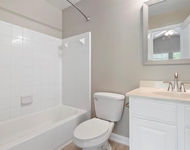 1725 Harvey Mitchell Parkway S - Photo Thumbnail 19