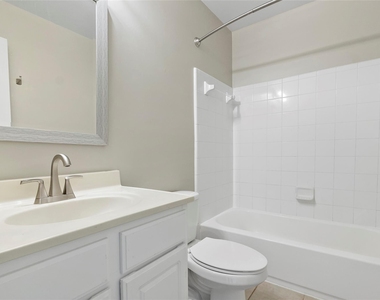 1725 Harvey Mitchell Parkway S - Photo Thumbnail 21