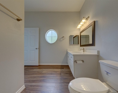 3045 Marina Bay Drive Drive - Photo Thumbnail 17