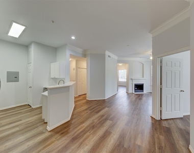 3045 Marina Bay Drive Drive - Photo Thumbnail 5