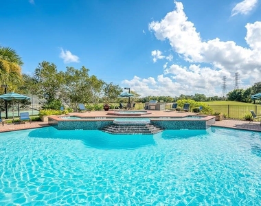 3045 Marina Bay Drive Drive - Photo Thumbnail 35