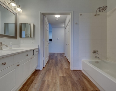 3045 Marina Bay Drive Drive - Photo Thumbnail 19