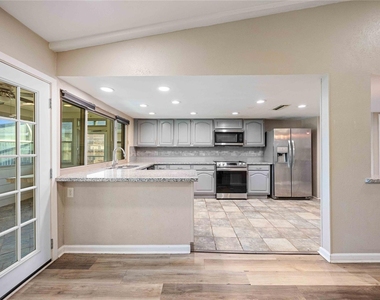 14515 Merry Meadow Drive - Photo Thumbnail 4