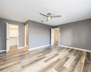 14515 Merry Meadow Drive - Photo Thumbnail 18