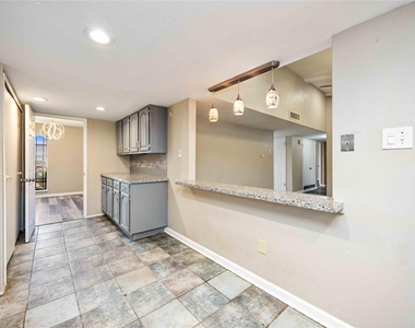 14515 Merry Meadow Drive - Photo Thumbnail 7