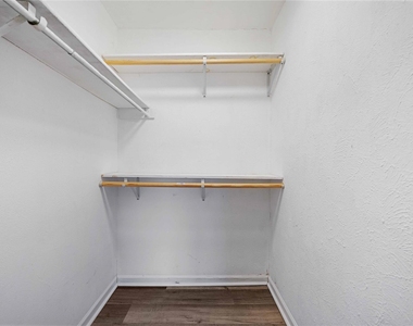14515 Merry Meadow Drive - Photo Thumbnail 19
