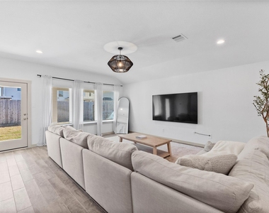 13220 Lago Acero Lane - Photo Thumbnail 3