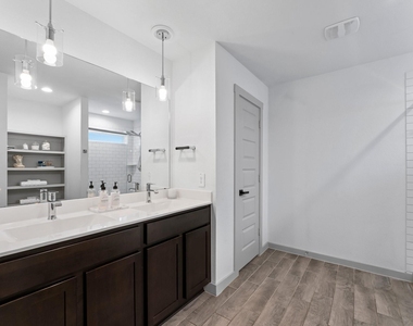 13220 Lago Acero Lane - Photo Thumbnail 15