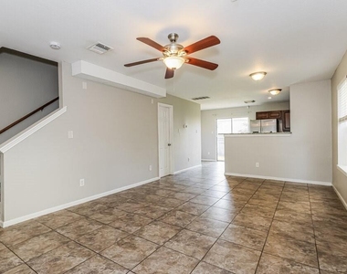 2130 Whittier Drive - Photo Thumbnail 3