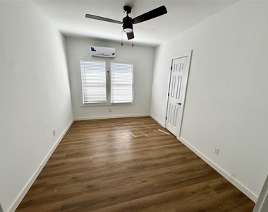 7 Hunt Street - Photo Thumbnail 6