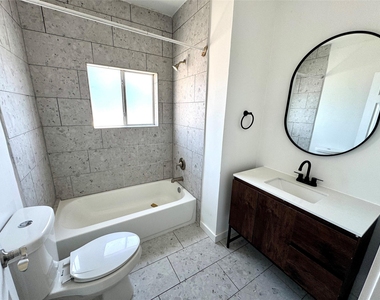 7 Hunt Street - Photo Thumbnail 8