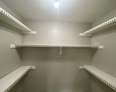 12730 Labelle Lane - Photo Thumbnail 7