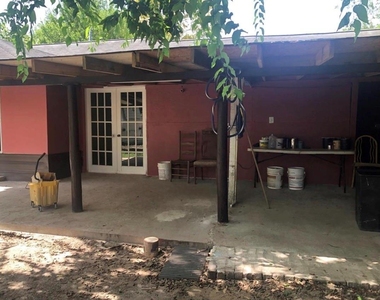 9314 Valley Stream Street - Photo Thumbnail 9