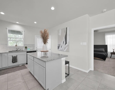40558 Berylline Lane - Photo Thumbnail 7