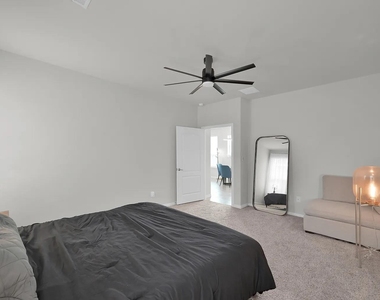 40558 Berylline Lane - Photo Thumbnail 12