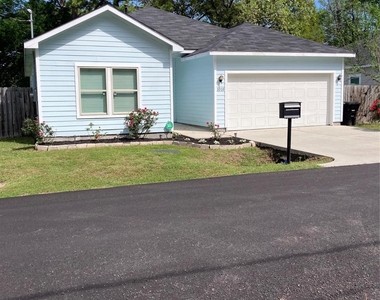 1018 Homer Street - Photo Thumbnail 1