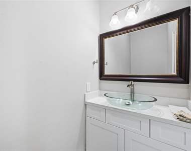 9320 Coffee Street - Photo Thumbnail 12