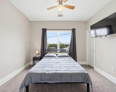 9320 Coffee Street - Photo Thumbnail 14