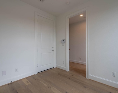 4057 Leeland Street - Photo Thumbnail 19
