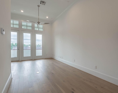 4057 Leeland Street - Photo Thumbnail 5