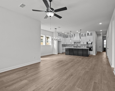 119 Amaranth Way - Photo Thumbnail 16