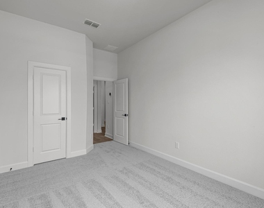 119 Amaranth Way - Photo Thumbnail 4