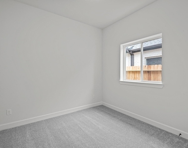 119 Amaranth Way - Photo Thumbnail 11