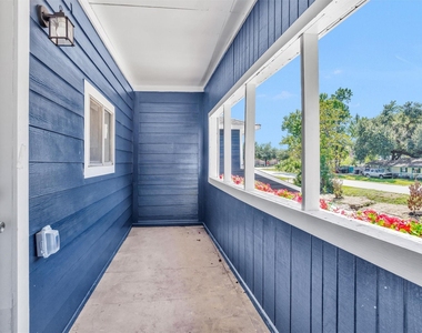 16016 Green Manor Drive - Photo Thumbnail 10