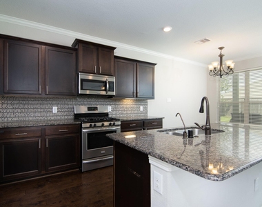 14607 W Bekapark Court - Photo Thumbnail 3