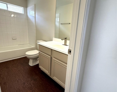6023 Barany Court - Photo Thumbnail 5