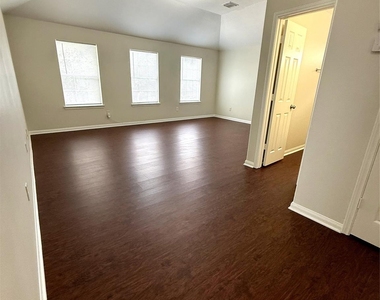 6023 Barany Court - Photo Thumbnail 3