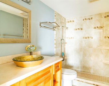 7510 Hornwood Drive - Photo Thumbnail 11