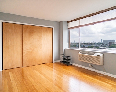 7510 Hornwood Drive - Photo Thumbnail 14