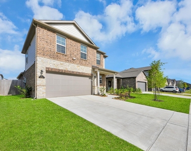 5806 Quest Valley Drive - Photo Thumbnail 2