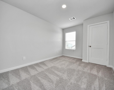 5806 Quest Valley Drive - Photo Thumbnail 5