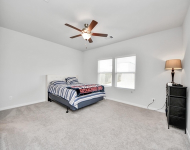 5806 Quest Valley Drive - Photo Thumbnail 18