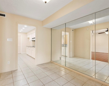 14215 Lost Meadow Lane - Photo Thumbnail 10