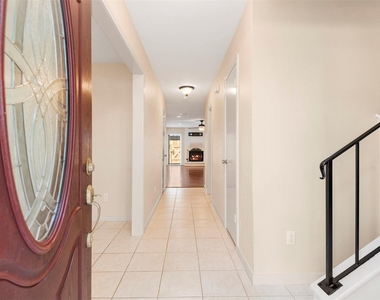 14215 Lost Meadow Lane - Photo Thumbnail 4