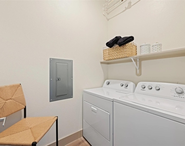 18210 Park Row - Photo Thumbnail 6