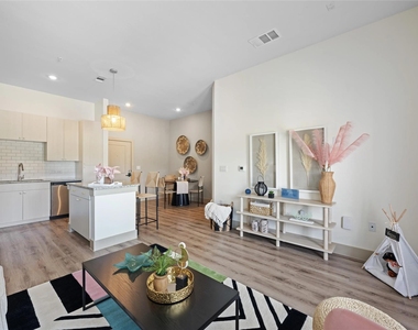 18210 Park Row - Photo Thumbnail 2