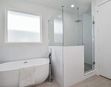 3609 Dennis Street - Photo Thumbnail 20