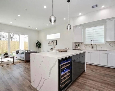 3609 Dennis Street - Photo Thumbnail 11