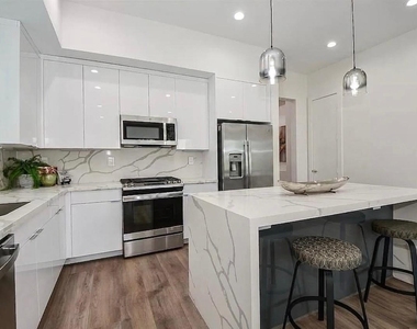 3609 Dennis Street - Photo Thumbnail 8
