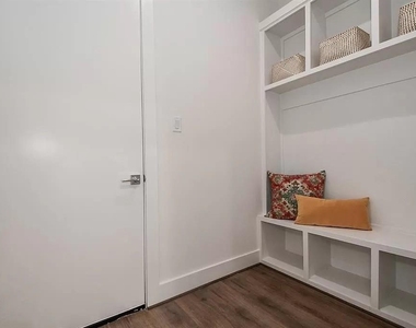 3609 Dennis Street - Photo Thumbnail 3