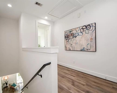 3609 Dennis Street - Photo Thumbnail 16